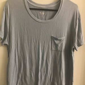 Soft pocket tee